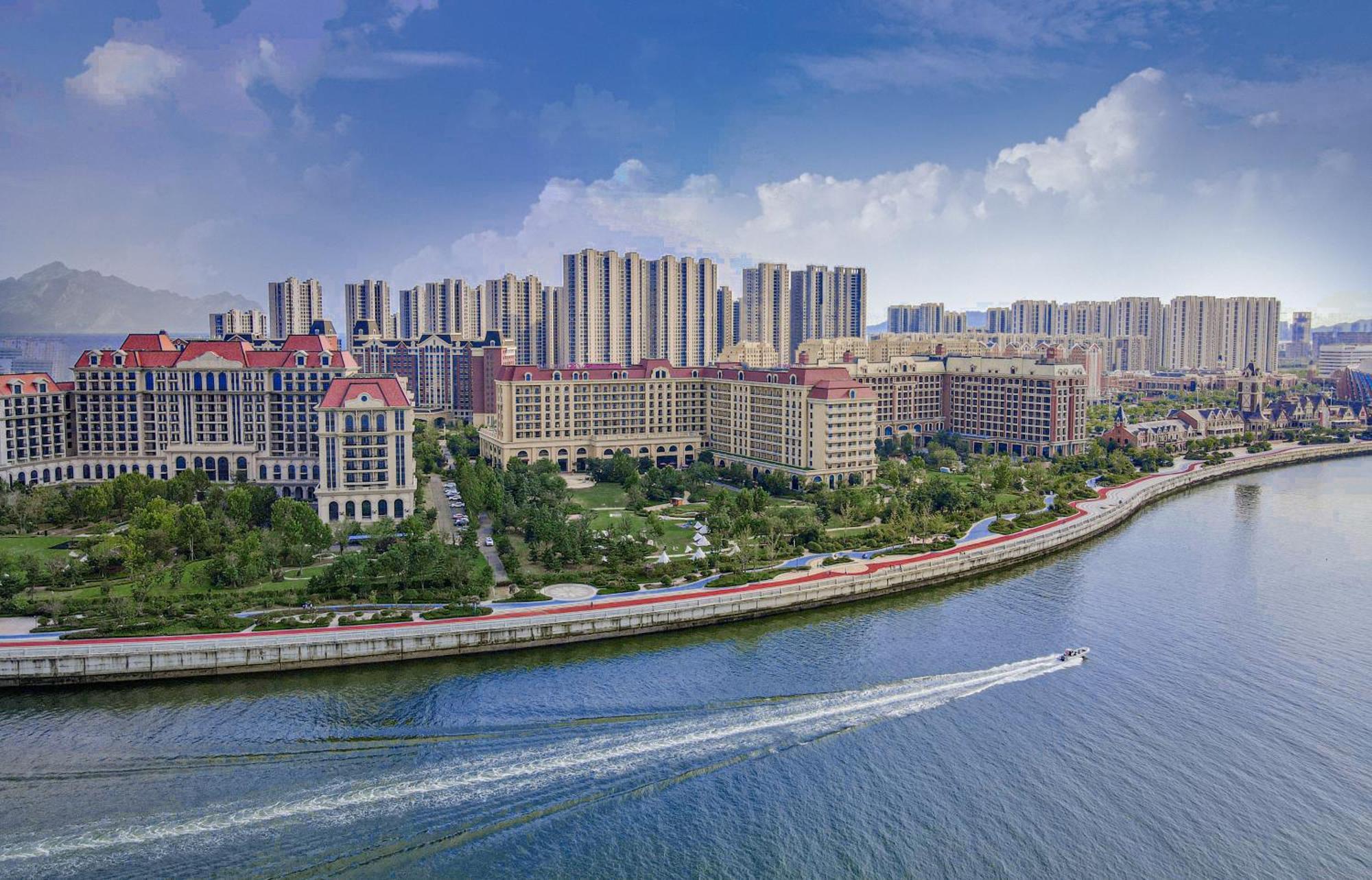 Crowne Plaza Qingdaoorientalmoviemetropolis By Ihg Exterior foto