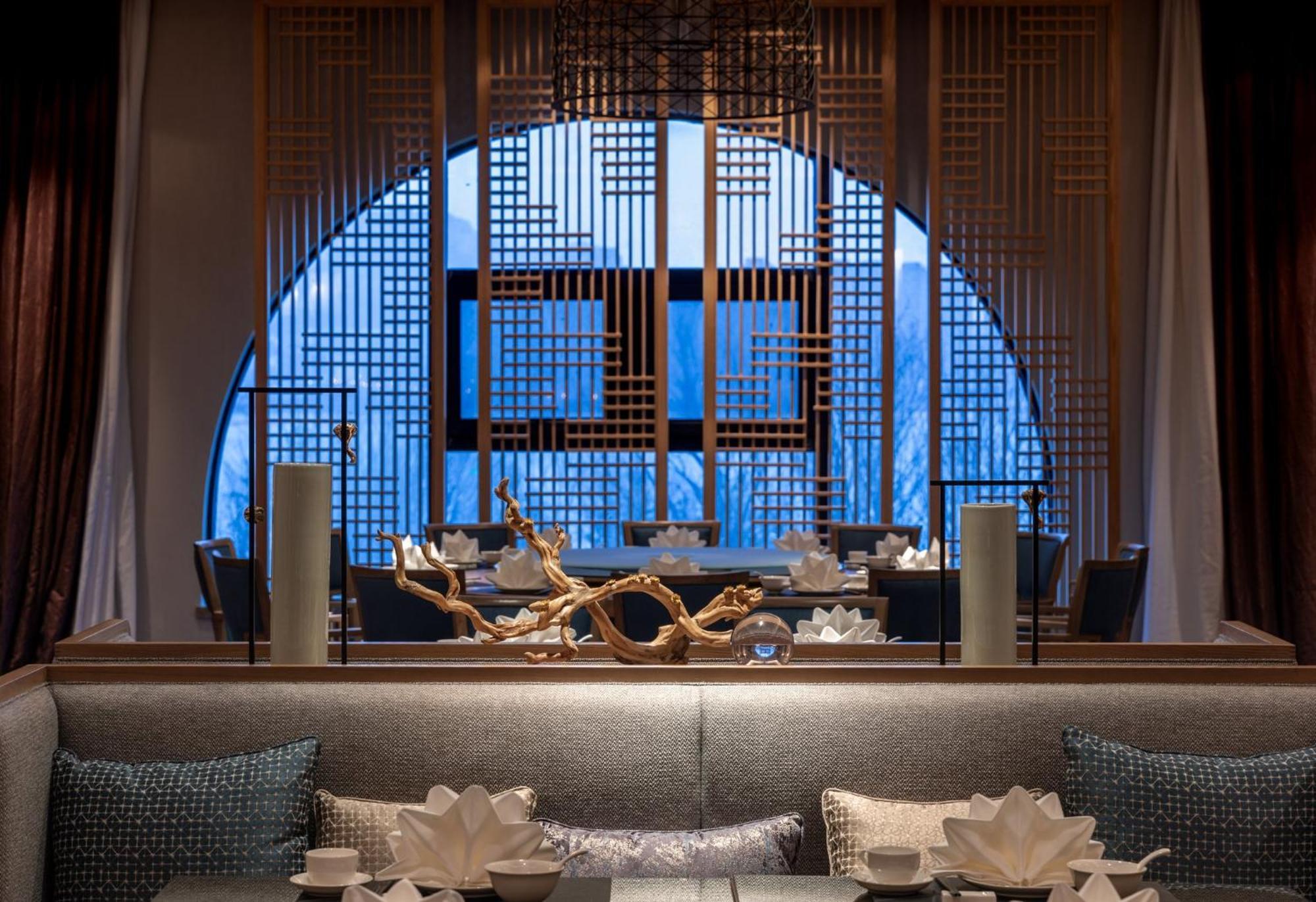 Crowne Plaza Qingdaoorientalmoviemetropolis By Ihg Exterior foto