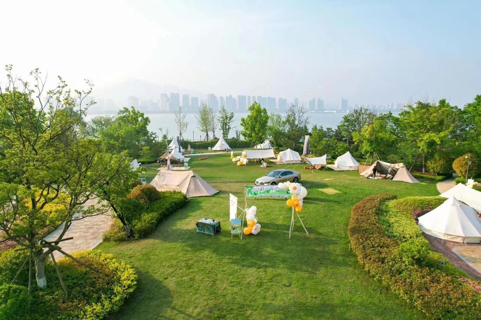 Crowne Plaza Qingdaoorientalmoviemetropolis By Ihg Exterior foto