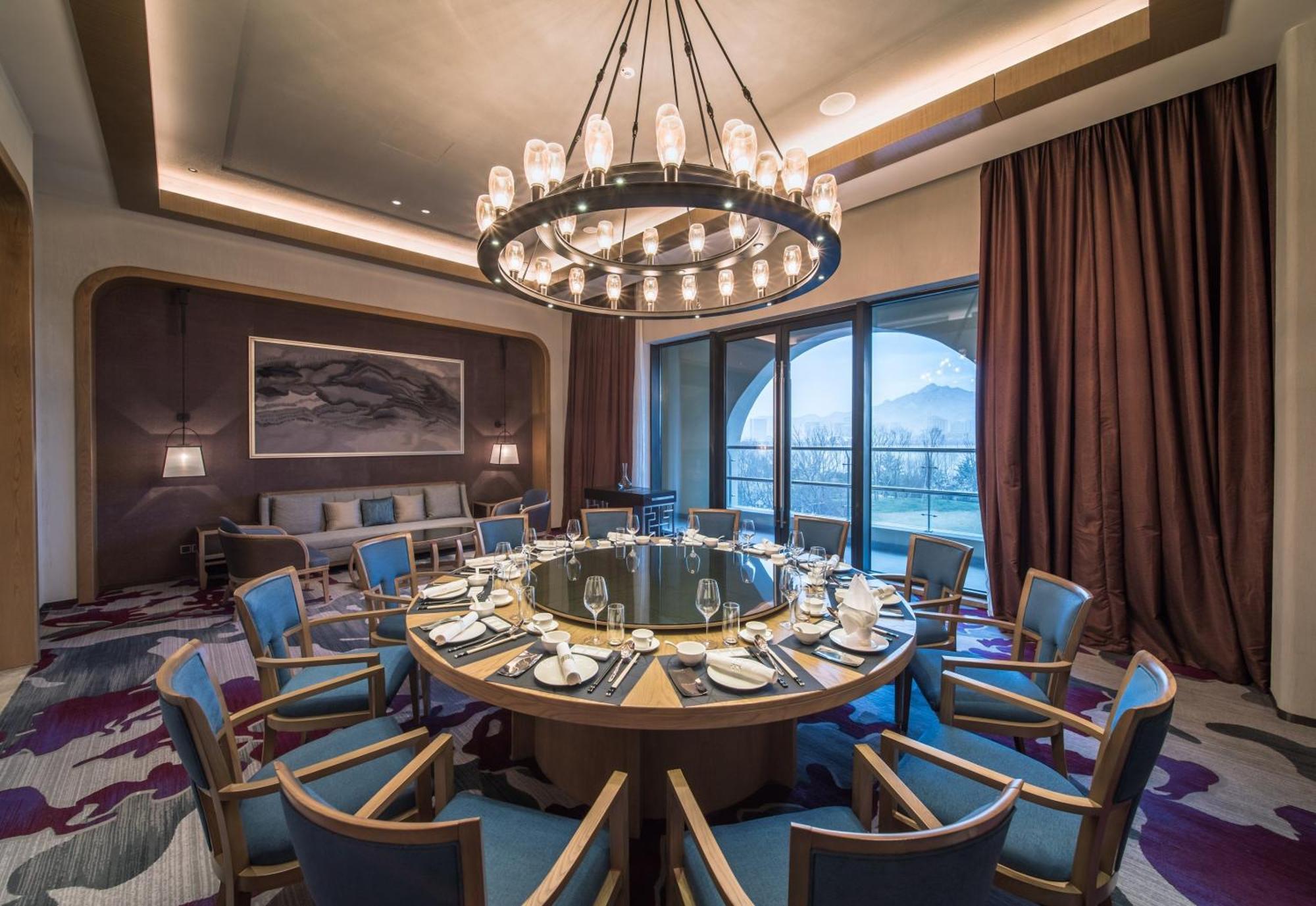 Crowne Plaza Qingdaoorientalmoviemetropolis By Ihg Exterior foto