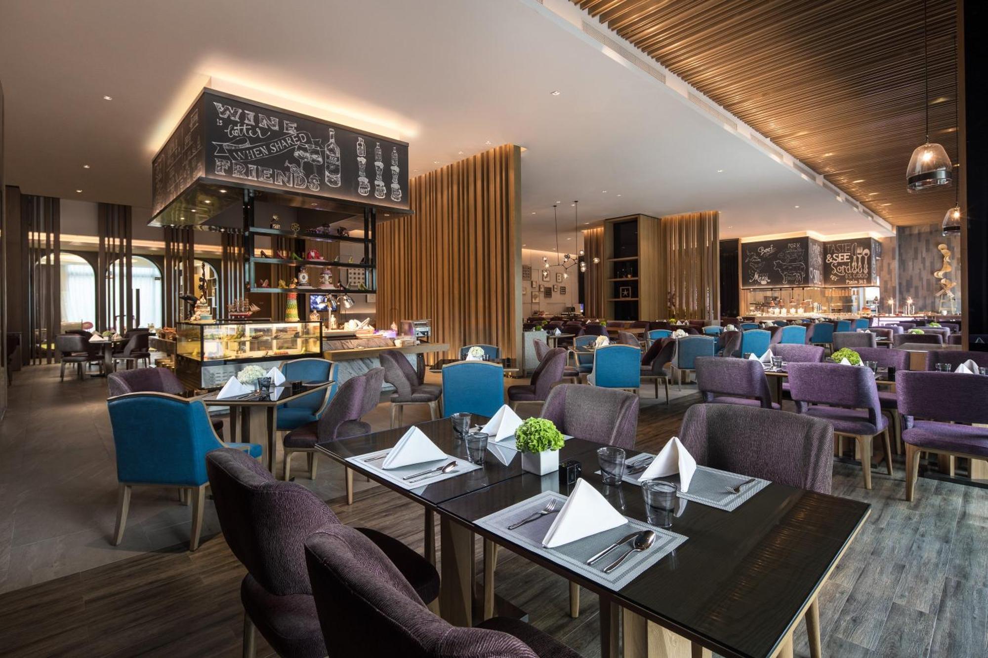 Crowne Plaza Qingdaoorientalmoviemetropolis By Ihg Exterior foto