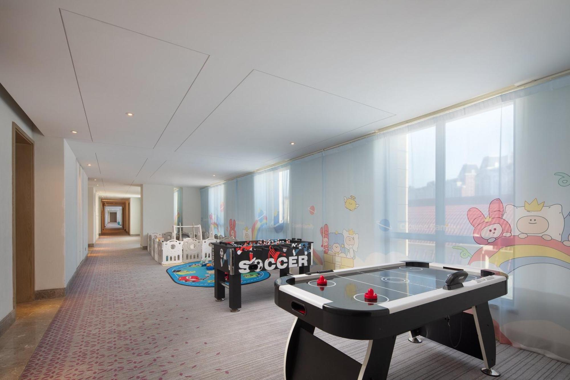 Crowne Plaza Qingdaoorientalmoviemetropolis By Ihg Exterior foto